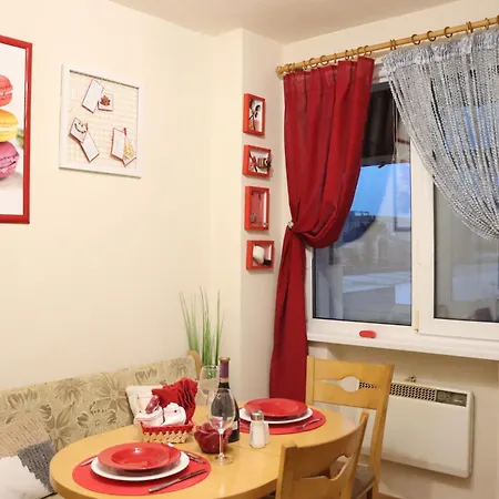 Уютен 2-Стаен Апартамент В Центъра На Добрич