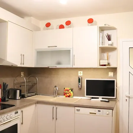 уютен 2-стаен в центъра на Apartman