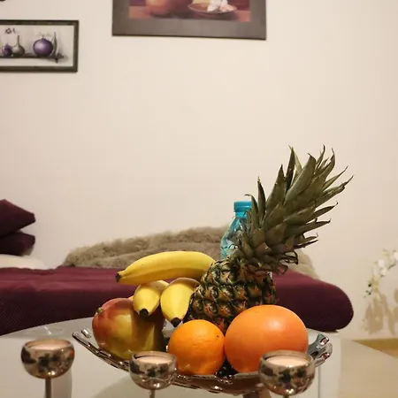 Apartman уютен 2-стаен в центъра на *