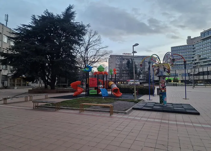 Уютен 2-Стаен Апартамент В Центъра На Добрич