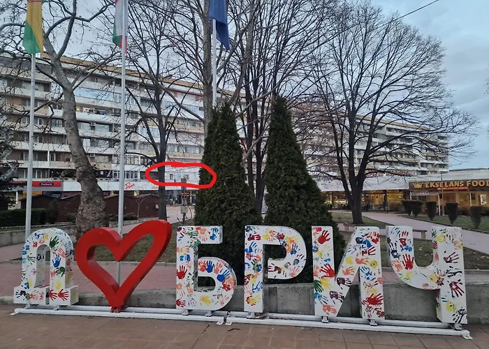 Уютен 2-Стаен Апартамент В Центъра На Добрич